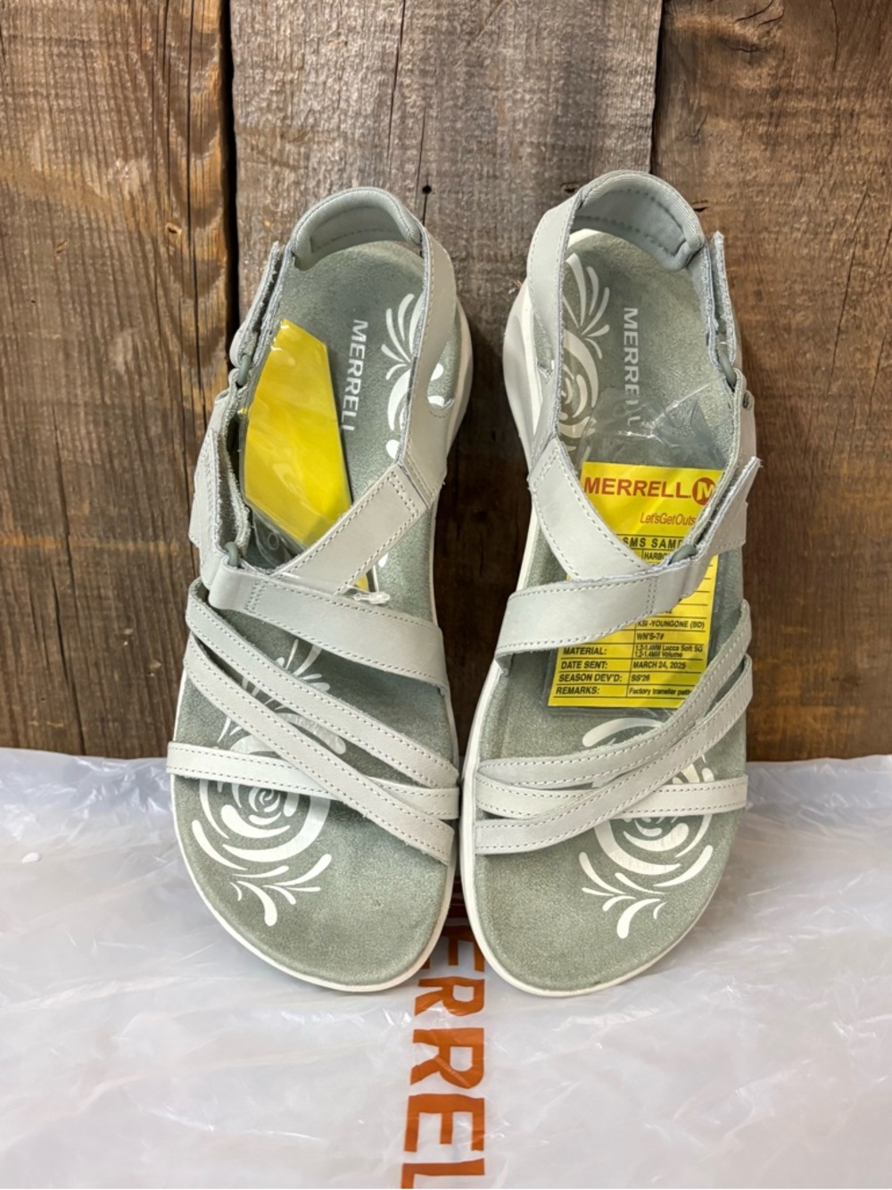 NWT Merrell Women's Comfortable Strappy Sandals - Picture 4 of 5
